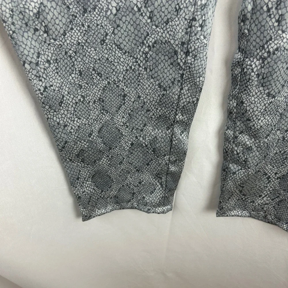 J.McLaughlin Tia Pant Desert Scale Snakeskin Print Gray Drawstring Tapered Small
